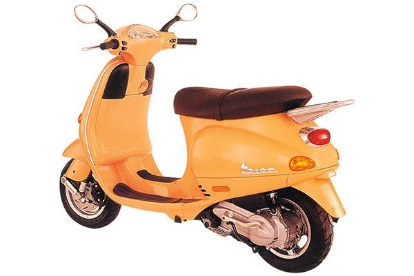 Photo from VESPA ET4 old 125 ccm 4T AC '96-'99 ZAPM04000 | MODERN VESPA