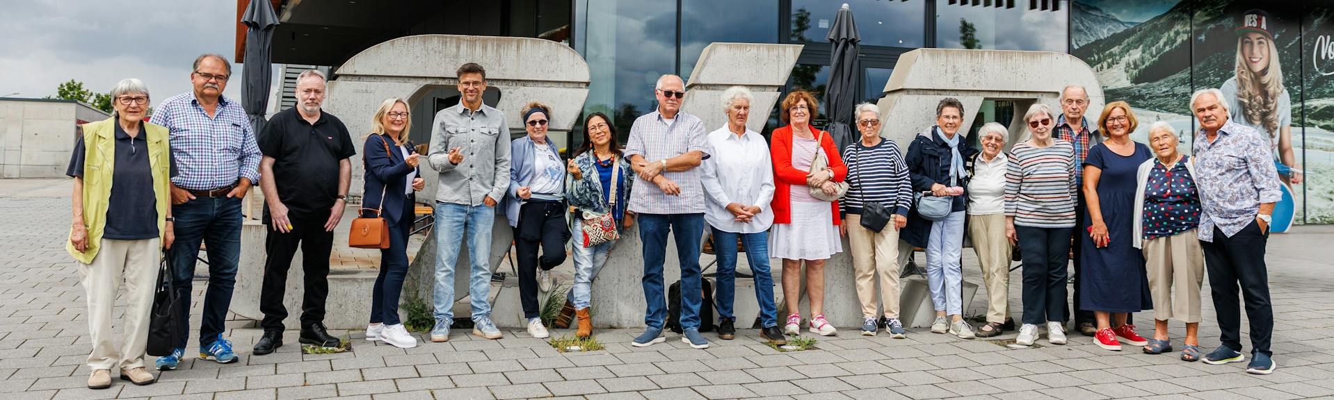 A BRK "Együtt a magány ellen" projektcsoportja ellátogat a SIP Scootershopba