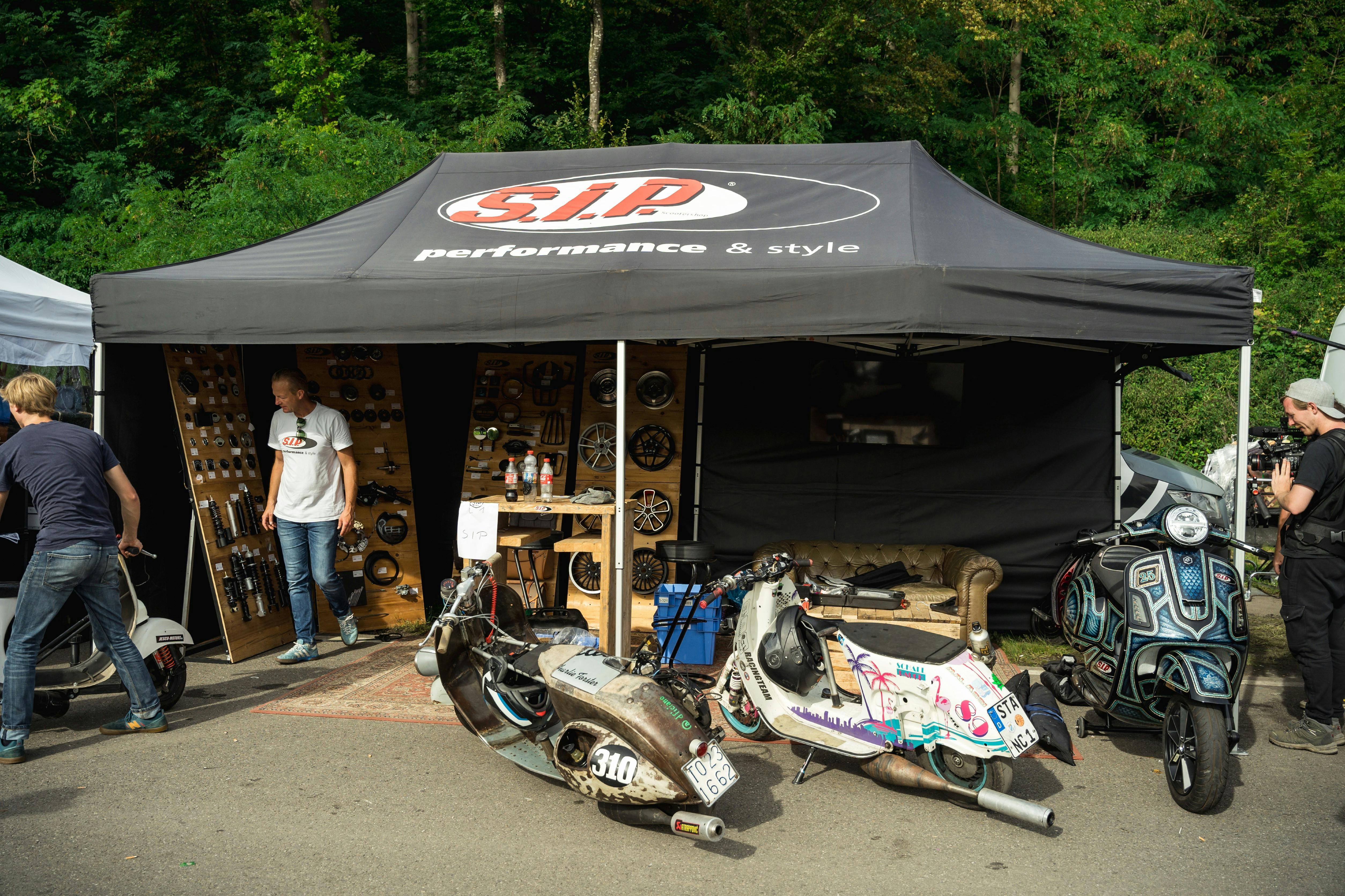 SIP Scootershop informatiestand op Glemseck 101