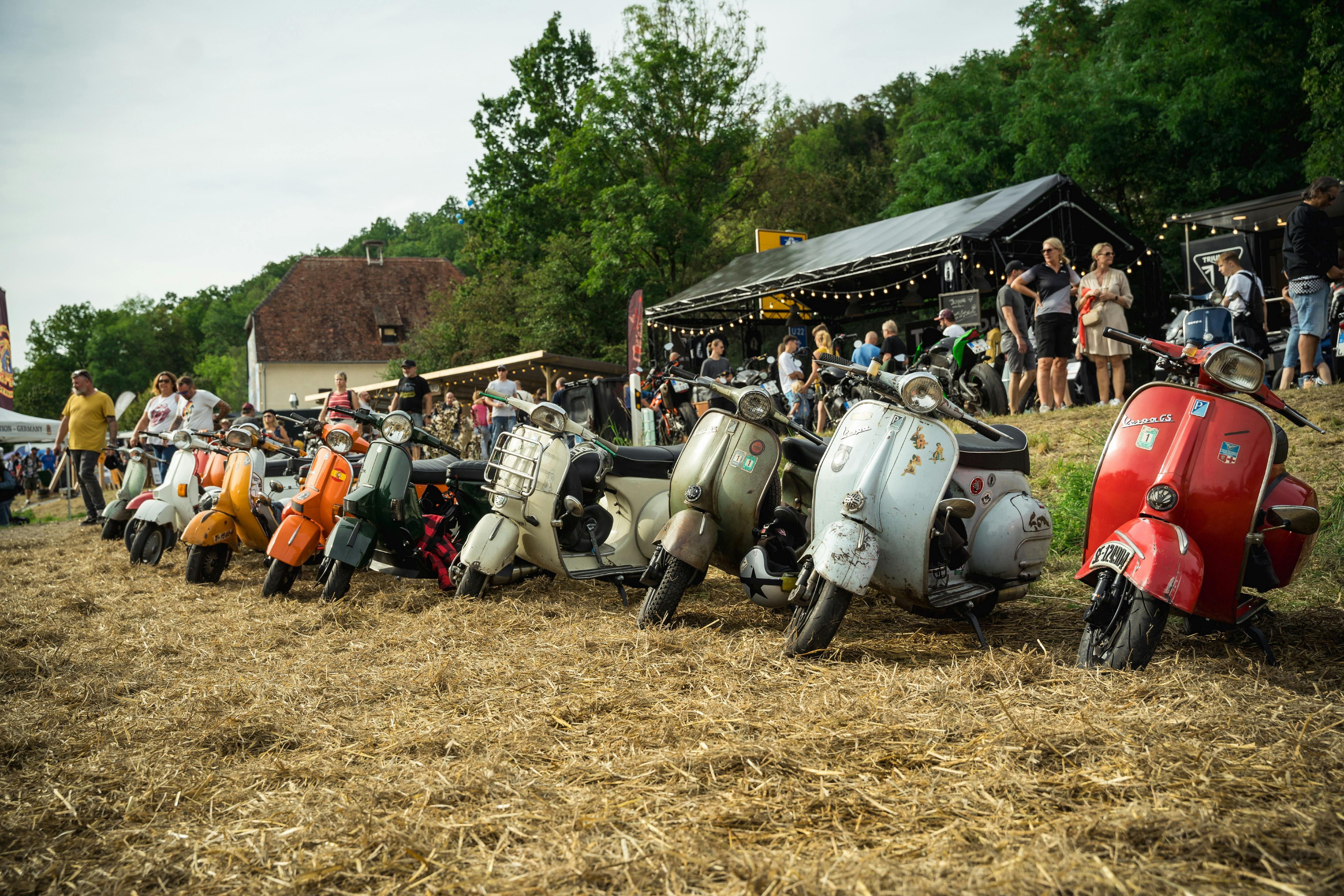 oude Vespa's op de Glemseck 101