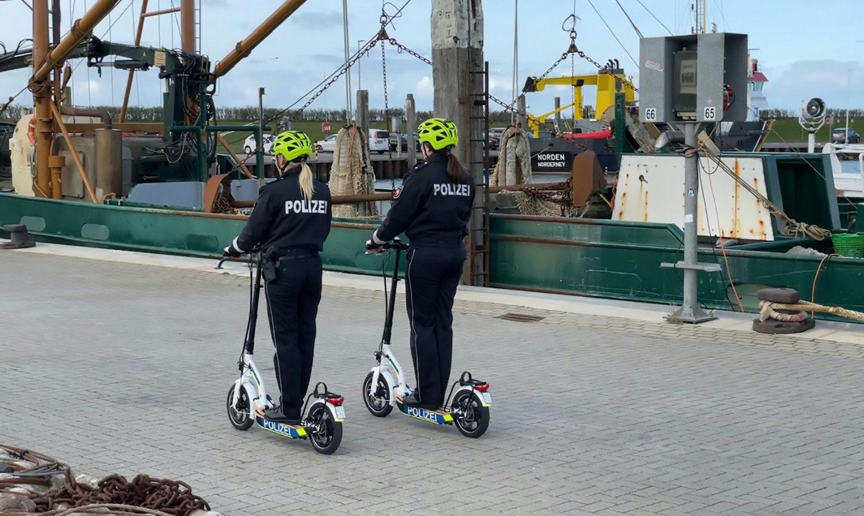 Politessen auf E-Rollern